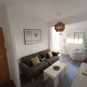 Estupendo Piso Renovado A 30 Metros De La Playa , Almería España